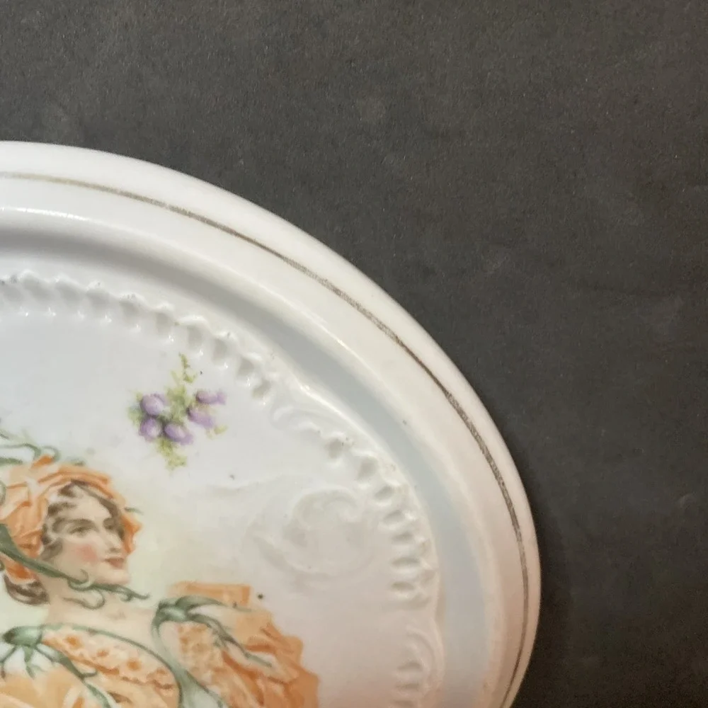 VINTAGE CERAMIC POTTERY TRIVET LADY DRESSED AS FLOWER 6